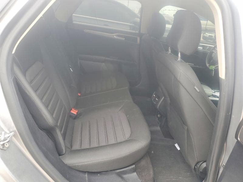 2020 FORD FUSION SE 10