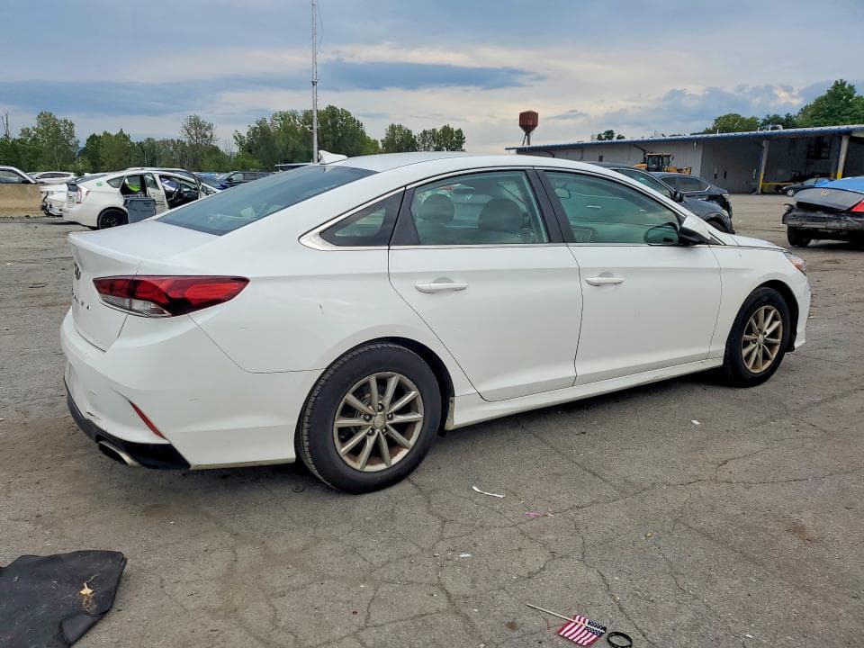 2018 HYUNDAI SONATA SE 3