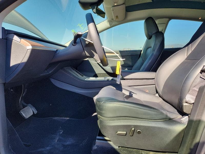 2025 TESLA MODEL Y 7