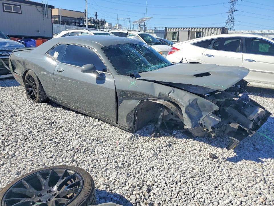 2018 DODGE CHALLENGER SXT 4