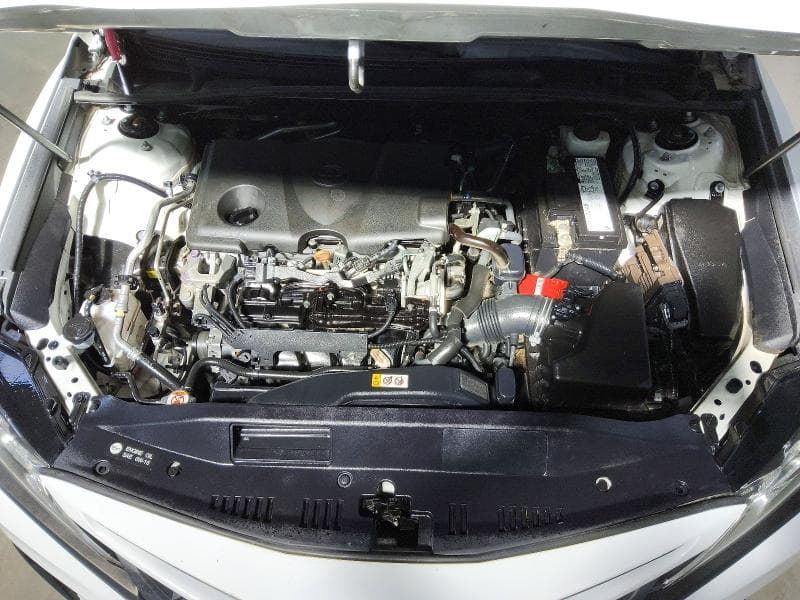 2020 TOYOTA CAMRY SE 11