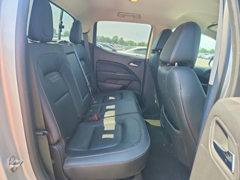 2018 GMC CANYON SLT 10