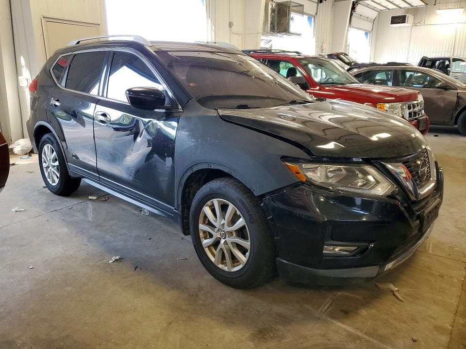 2017 NISSAN ROGUE SV 4