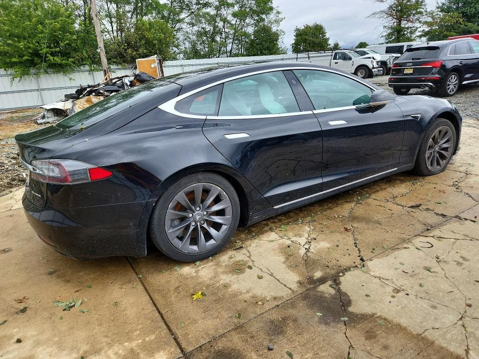 2020 TESLA MODEL S 3
