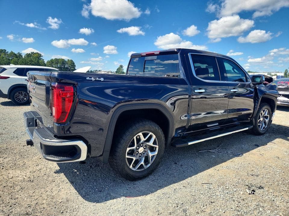 2024 GMC SIERRA K1500 SLT 3