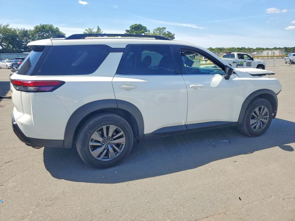 2026 NISSAN PATHFINDER SV 3