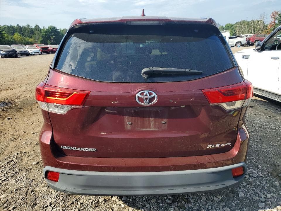 2017 TOYOTA HIGHLANDER XLE 6