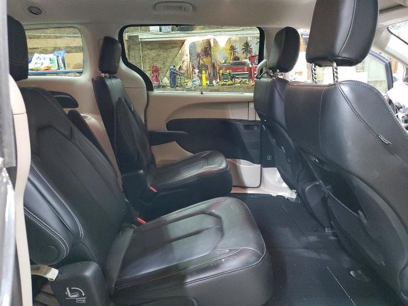 2023 CHRYSLER PACIFICA TOURING L 11