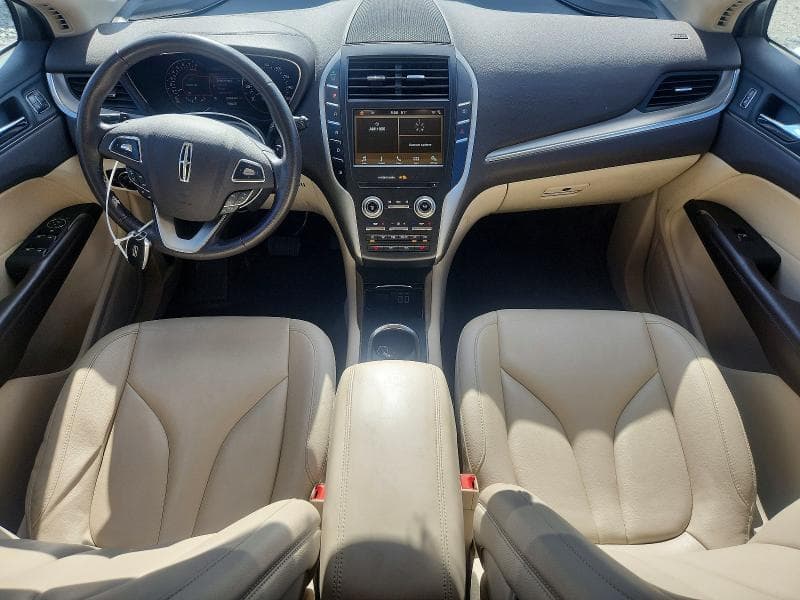 2017 LINCOLN MKC PREMIERE 8