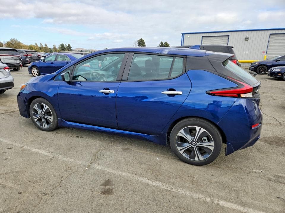 2022 NISSAN LEAF SV 2