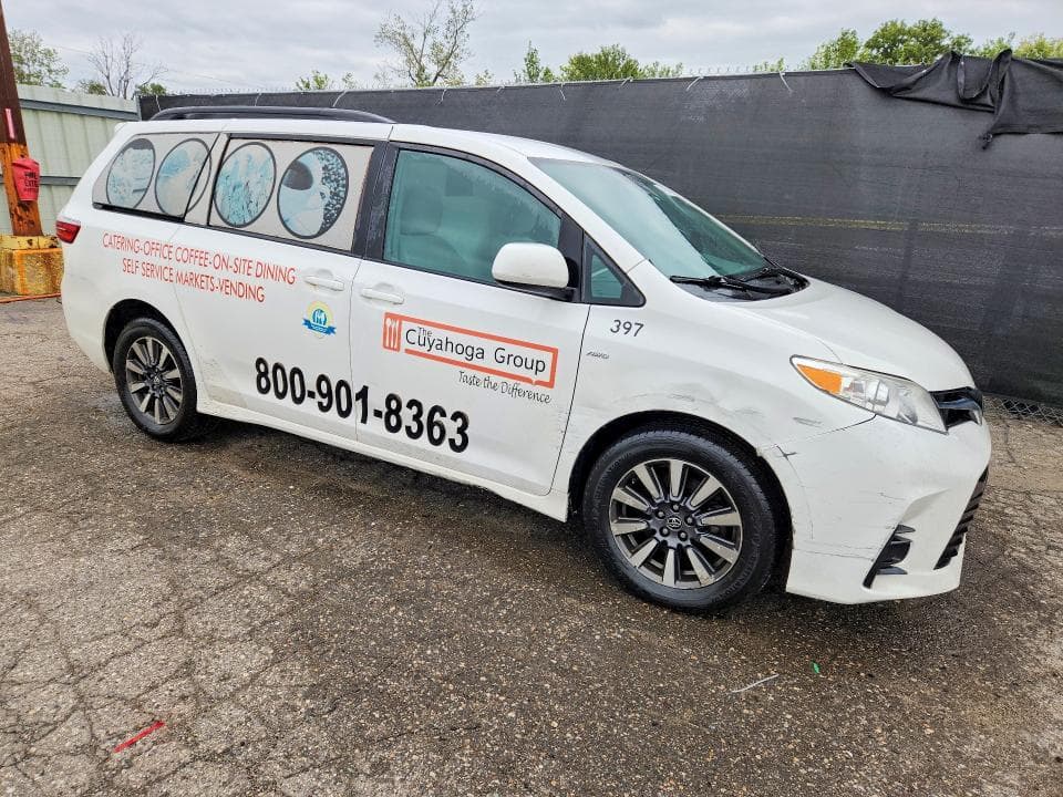 2018 TOYOTA SIENNA LE 4