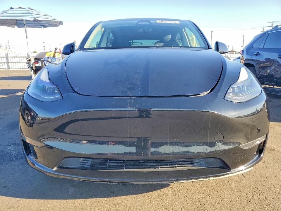2023 TESLA MODEL Y 5