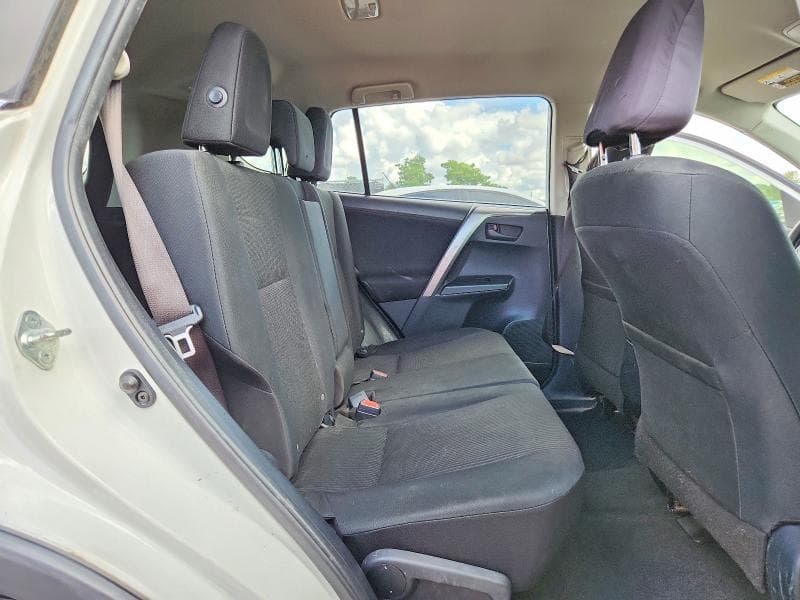 2018 TOYOTA RAV4 LE 11