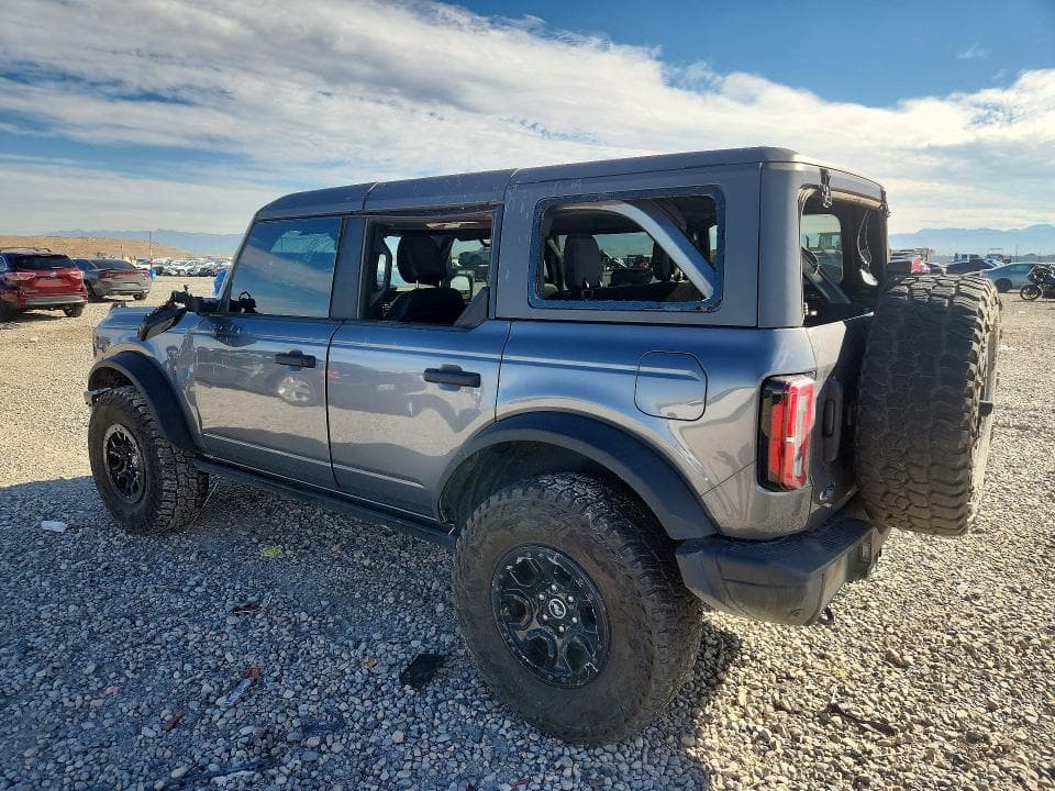 2023 FORD BRONCO BASE 2