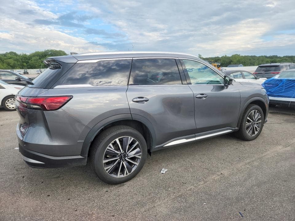 2026 INFINITI QX60 LUXE 3