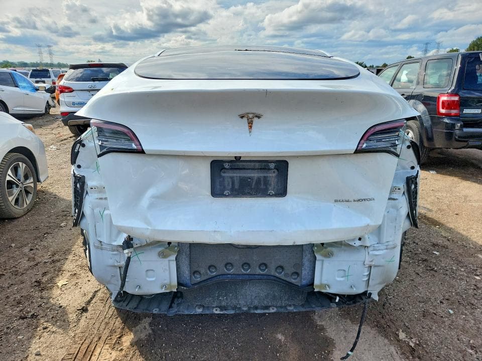 2020 TESLA MODEL Y 6