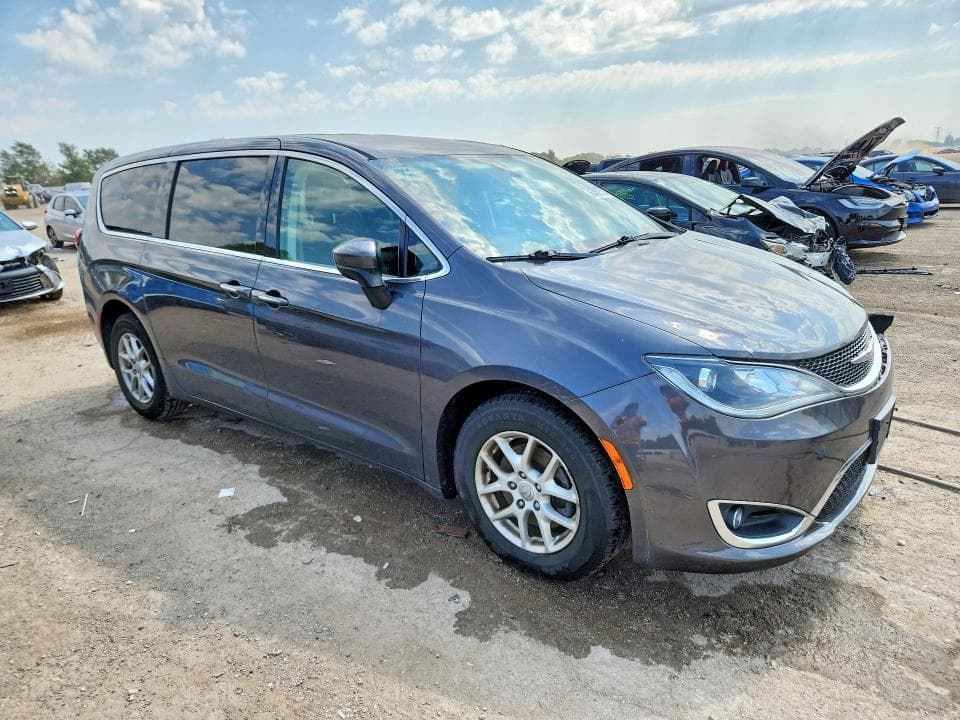 2017 CHRYSLER PACIFICA TOURING L 4