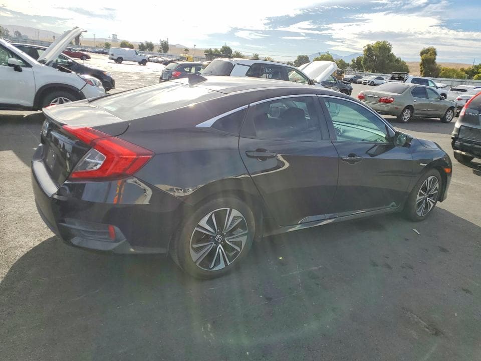 2017 HONDA CIVIC EX 3