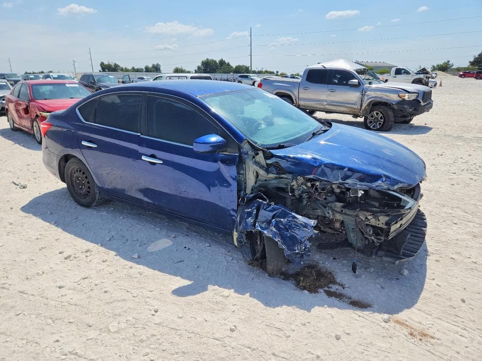 2018 NISSAN SENTRA S 4