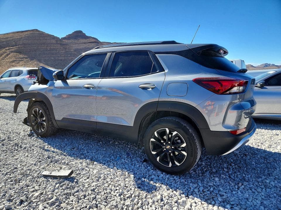 2023 CHEVROLET TRAILBLAZER LT 2