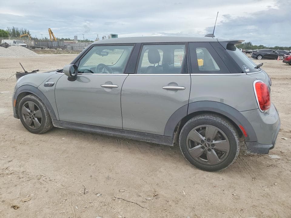 2022 MINI COOPER S 2