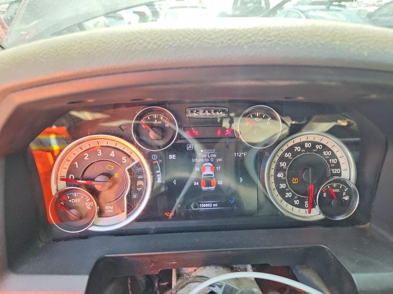 2017 RAM 1500 SLT 9