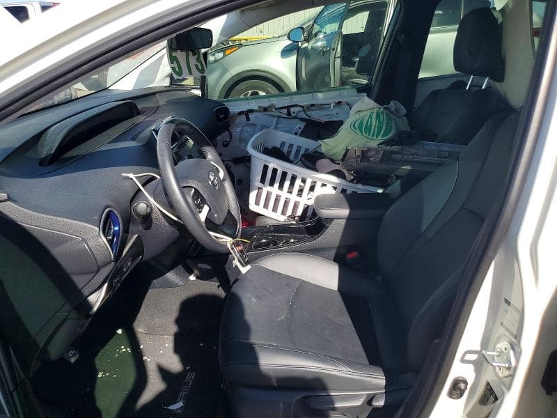 2017 TOYOTA PRIUS THREE TOURING 7
