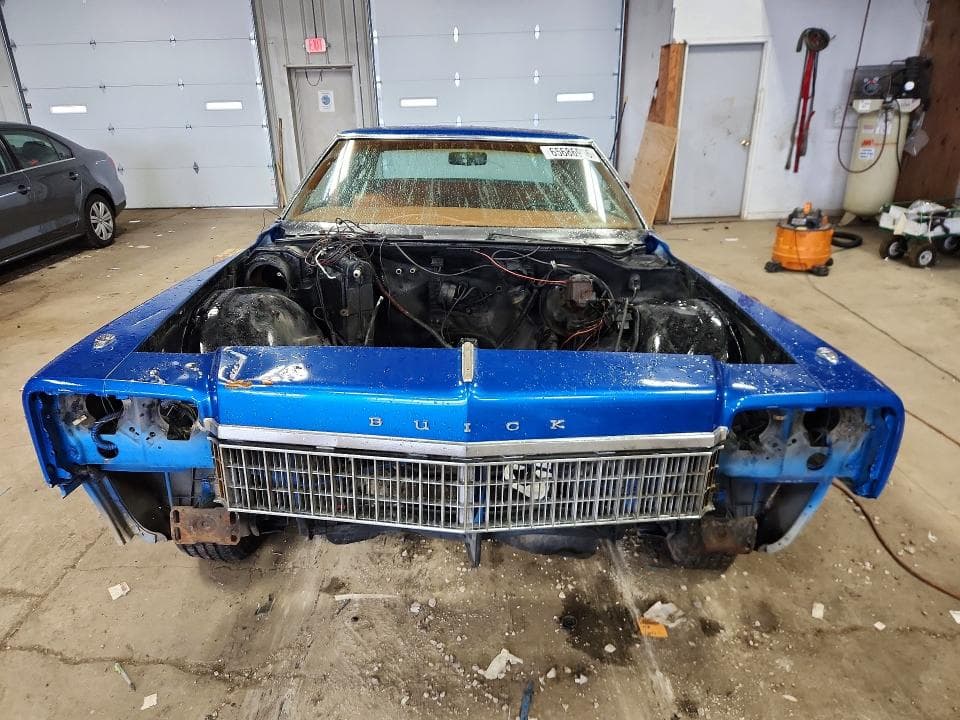 1975 BUICK ELECTRA225 5