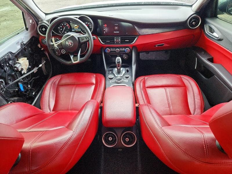 2020 ALFA ROMEO GIULIA 8