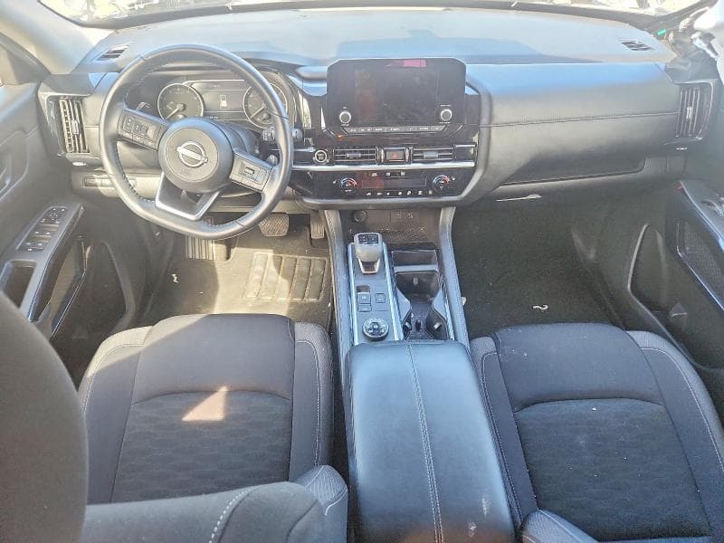 2024 NISSAN PATHFINDER SV 8