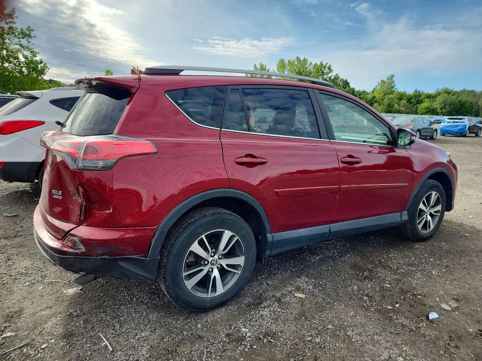 2018 TOYOTA RAV4 XLE 3
