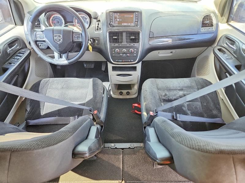 2019 DODGE GRAND CARAVAN SE 8
