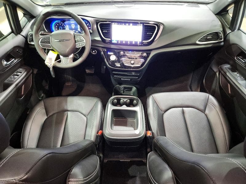 2026 CHRYSLER PACIFICA SELECT 8