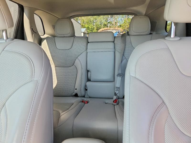2019 JEEP CHEROKEE LIMITED 10