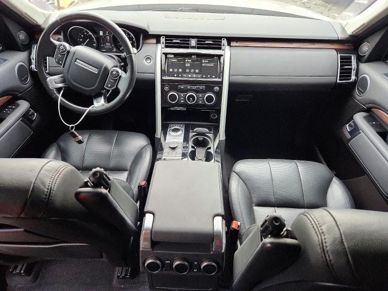 2017 LAND ROVER DISCOVERY HSE 8