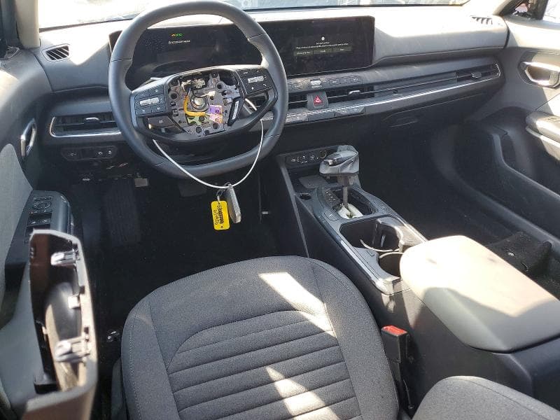 2025 KIA K4 EX 8