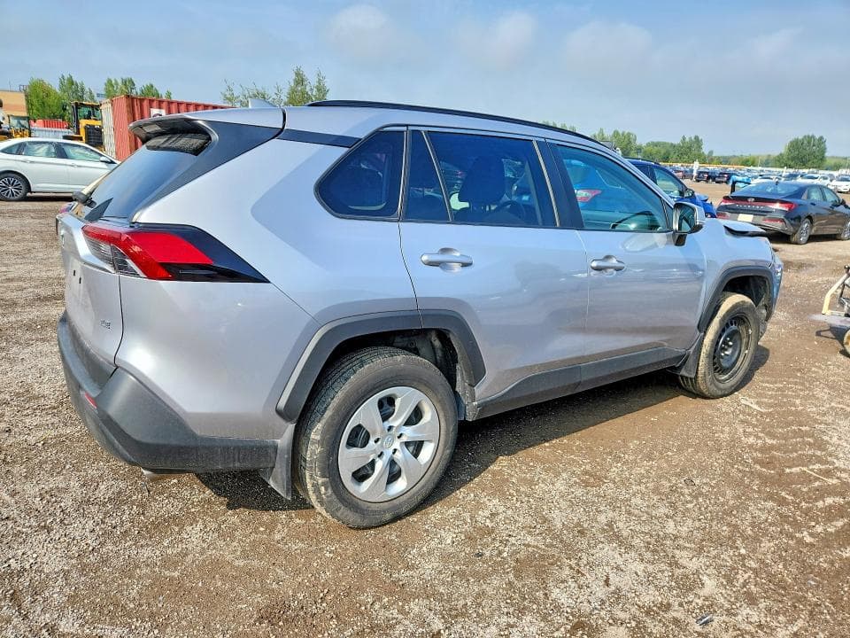 2019 TOYOTA RAV4 LE 3