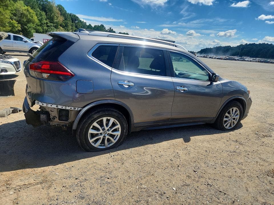 2018 NISSAN ROGUE SV 3
