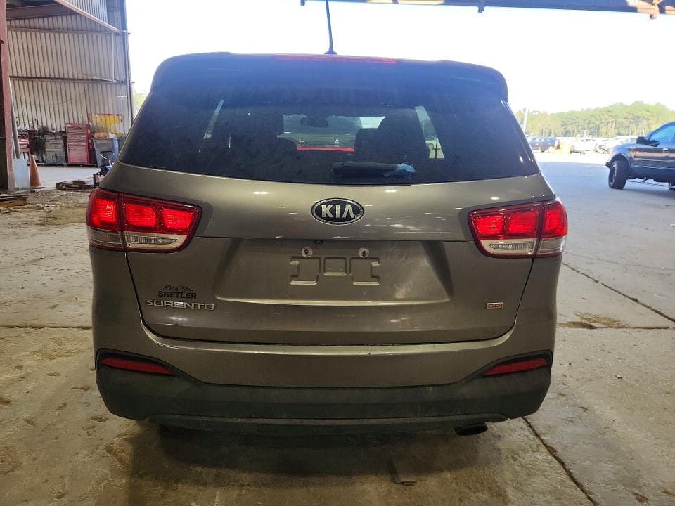 2017 KIA SORENTO LX 6
