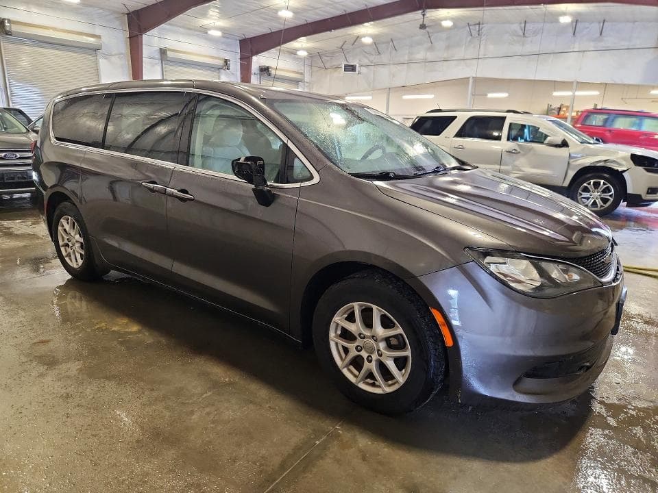 2017 CHRYSLER PACIFICA TOURING 4