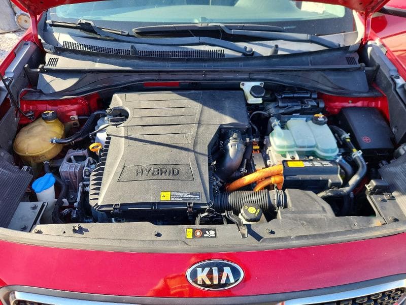 2017 KIA NIRO LX 11