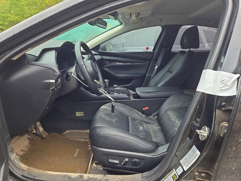 2025 MAZDA 3 PREFERRED 7
