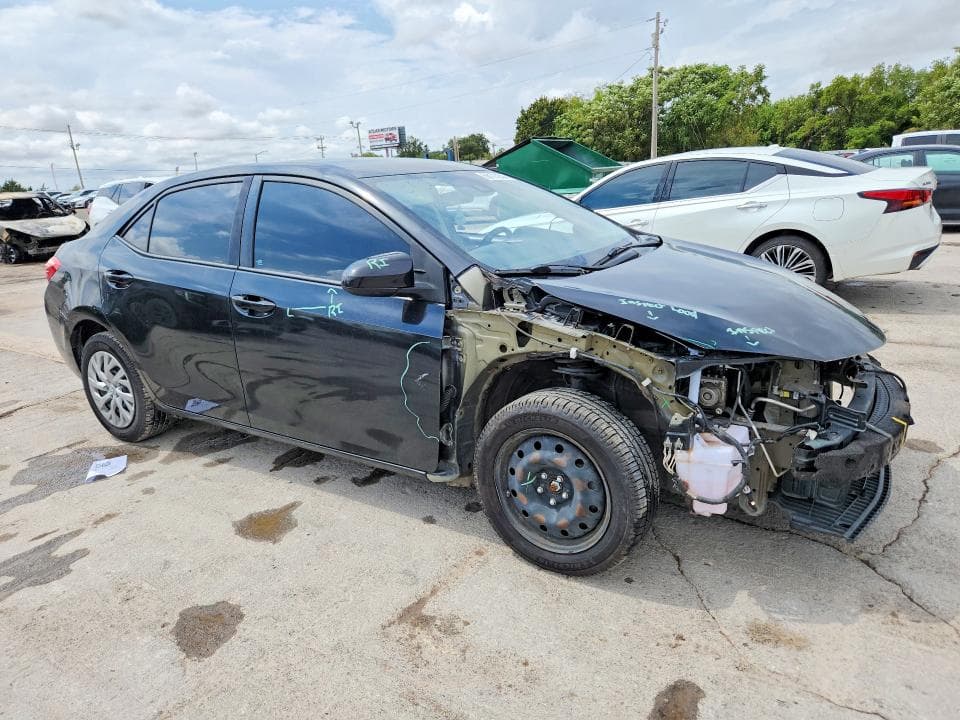 2018 TOYOTA COROLLA LE 4