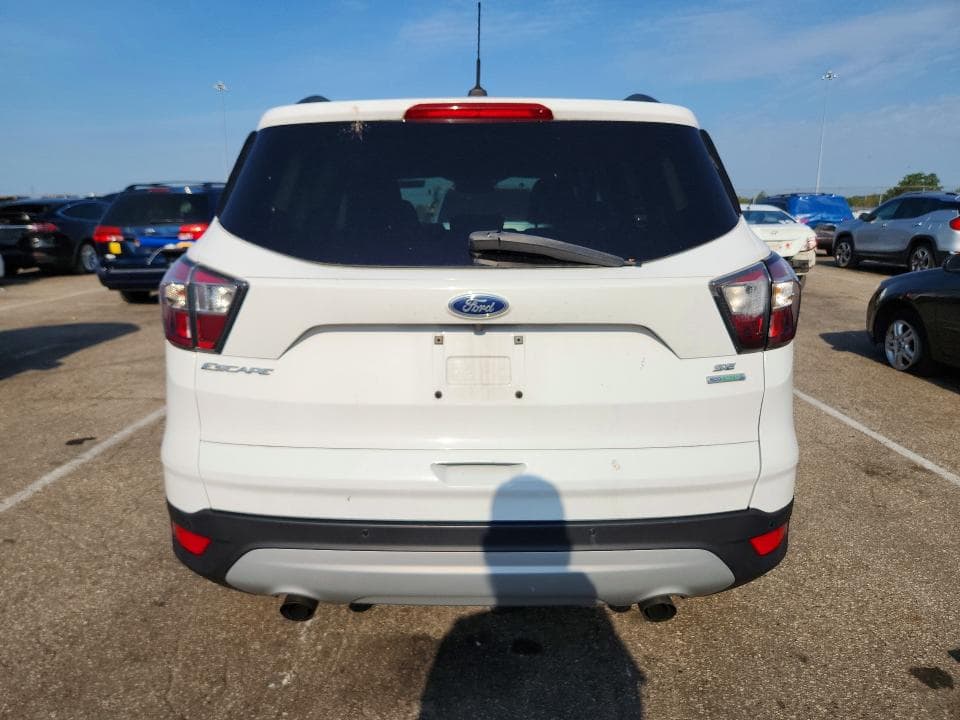 2017 FORD ESCAPE SE 6