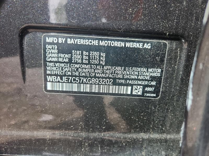 2019 BMW 540 XI 12