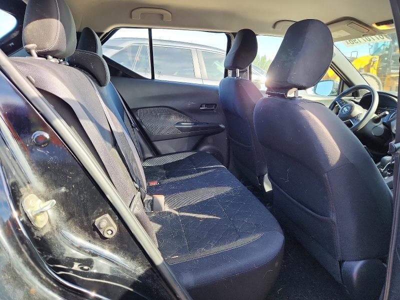 2019 NISSAN KICKS S 10