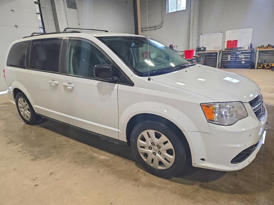 2019 DODGE GRAND CARAVAN SE 4