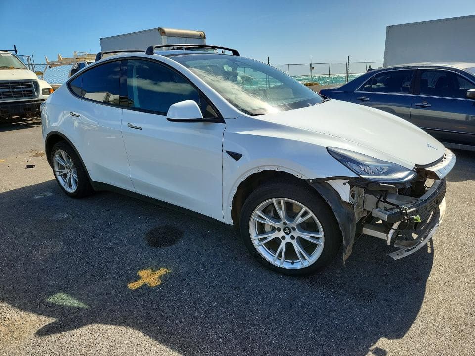2022 TESLA MODEL Y 4