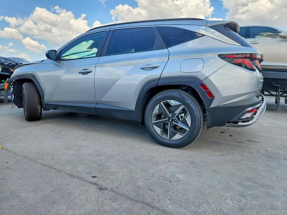 2026 HYUNDAI TUCSON SEL 2