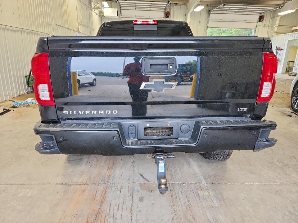 2017 CHEVROLET SILVERADO K1500 LTZ 6